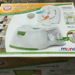 Munchkin 3 in 1 Complete Potty Training System.No box